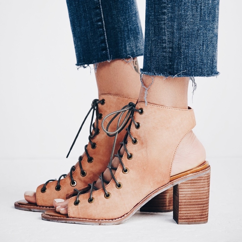 Jeffrey Campbell x Free People Minimal LaceUp Heel